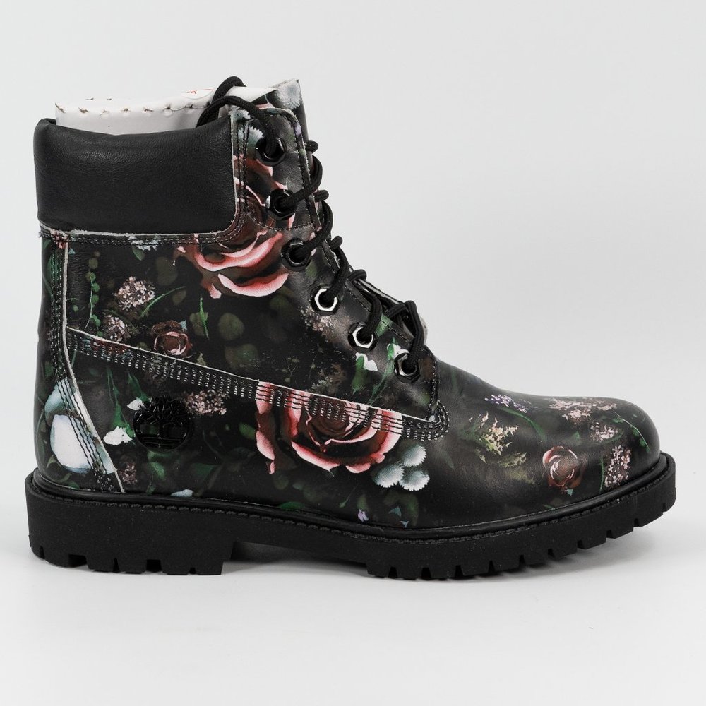 Timberland Women's Heritage 6" Waterproof Boots 'Black Floral' size 6 - 10